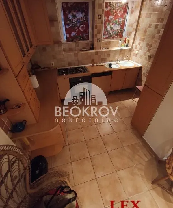 Izdavanje, jednosoban stan, 34m², Vračar Sve Podlokacije, Beograd