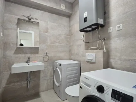 Izdavanje, dvosoban stan, 80m², Gorica C, Podgorica - image 13