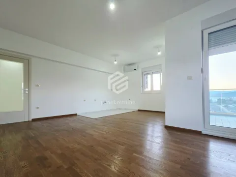 Izdavanje, dvosoban stan, 70m², Zabjelo, Podgorica