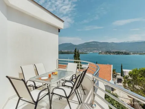 Prodaja, dvosoban stan, 62m², Đuraševići, Tivat - image 16