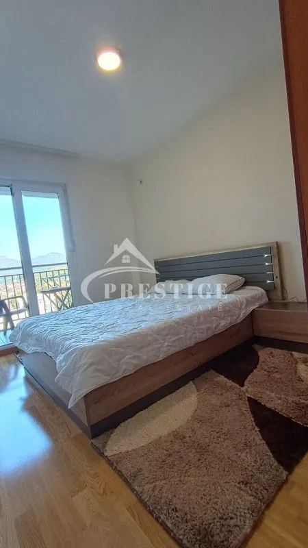 Rent, one bedroom apartment, 45m², City Kej, Podgorica