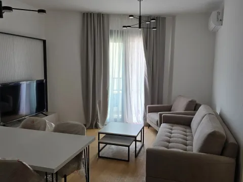 Rent, one bedroom apartment, 45m², Bečići, Budva - image 3