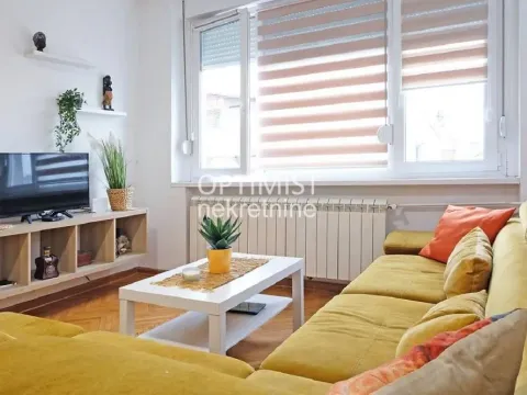 Izdavanje, trosoban stan, 45m², Vračar Sve Podlokacije, Beograd - image 3