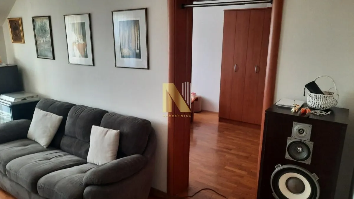 Prodaja, četvorosoban stan, 86m², Grbavica, Novi Sad Sve Podlokacije