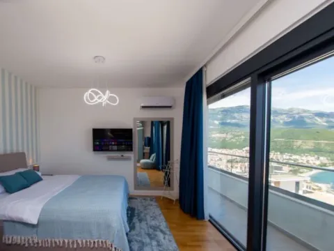 Rent, house, 250m², Reževići, Budva - image 3