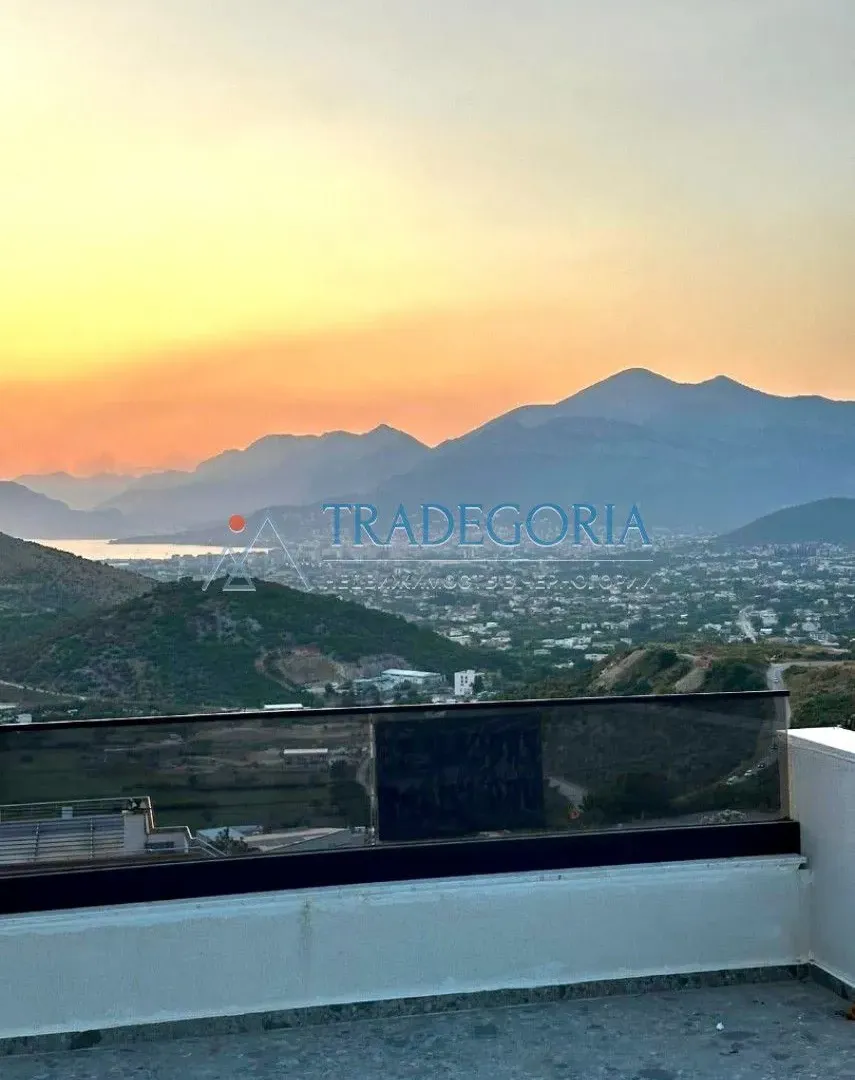 Prodaja, kuća, 220m², Bar, Crna Gora