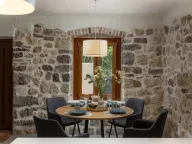 Sale, house, 110m², Škaljari, Kotor - image 1