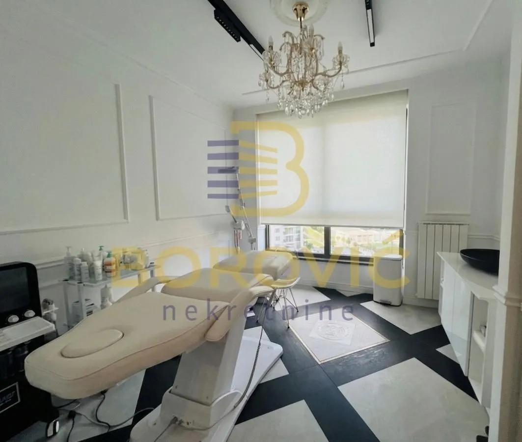 Prodaja, četvorosoban stan, 118m², Savski Venac, Beograd