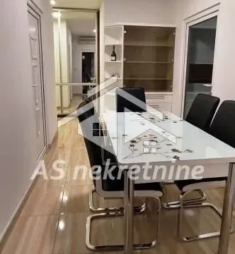 Izdavanje, trosoban stan, 58m², Savski Venac, Beograd - image 10