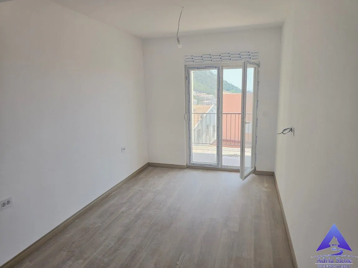 Sale, one bedroom apartment, 56m², Lazi, Budva