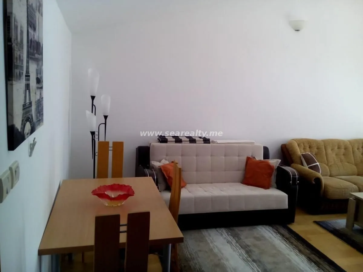 Rent, studio apartment, 52m², Budva, Crna Gora