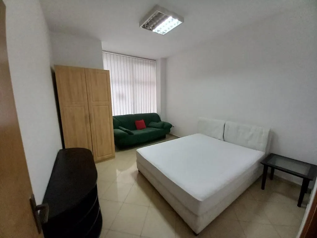 Rent, office space, 50m², Blok 6, Podgorica