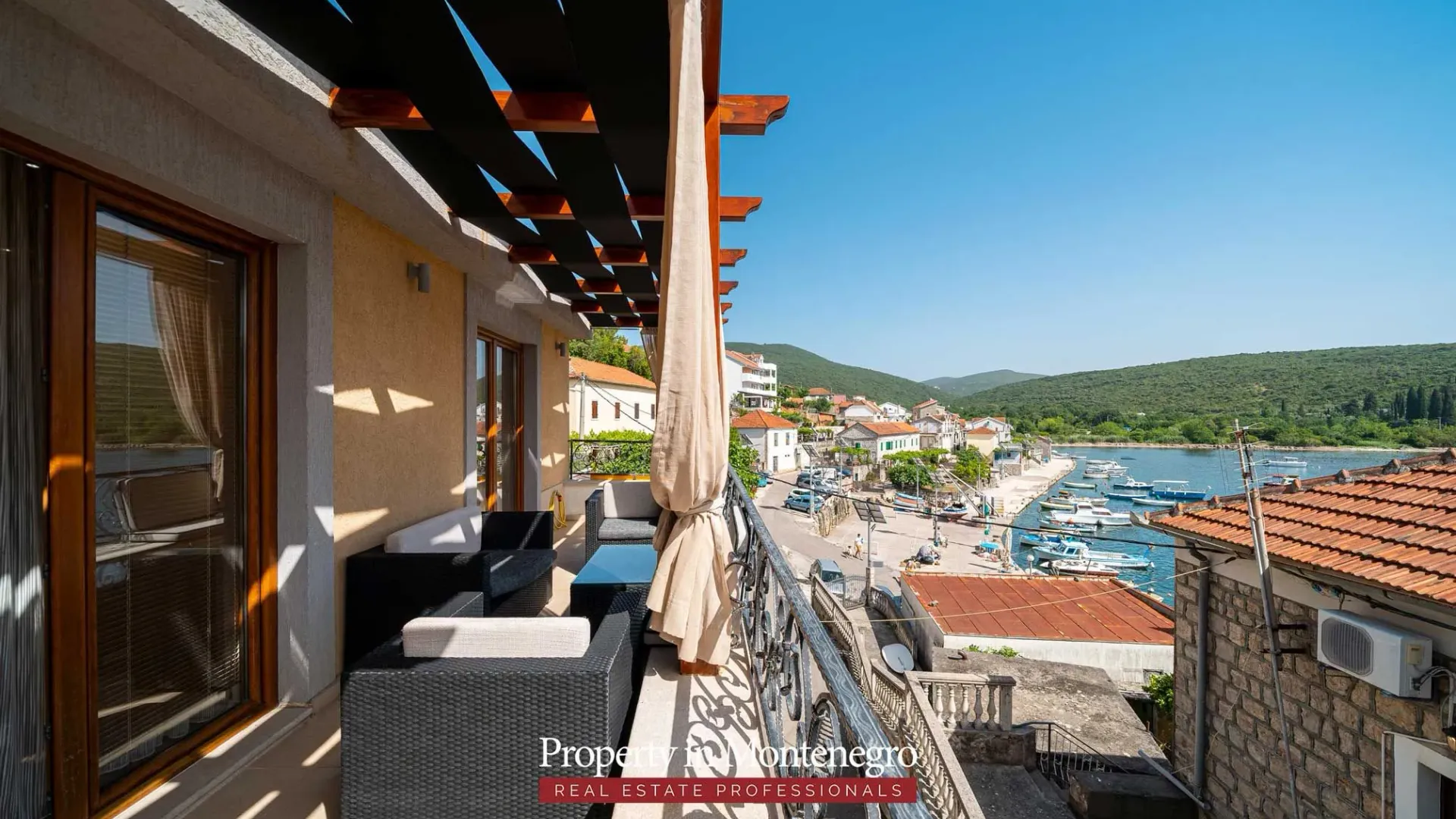 Sale, house, 266m², Kotor, Crna Gora