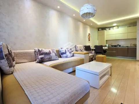 Prodaja, dvosoban stan, 66m², City Kvart, Podgorica - image 3