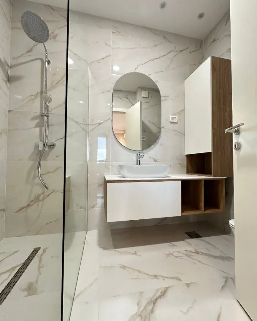 Prodaja, trosoban stan, 130m², Preko Morače, Podgorica
