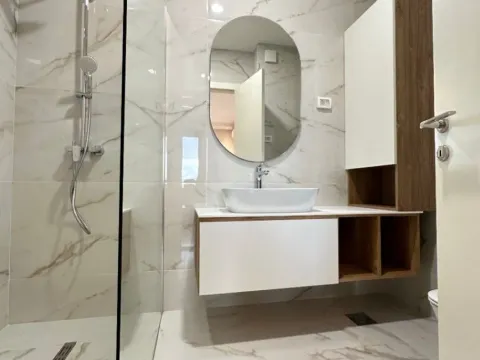 Prodaja, trosoban stan, 130m², Preko Morače, Podgorica - image 9