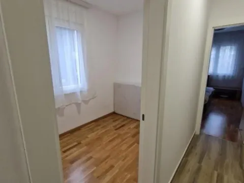 Sale, four bedroom apartment, 98m², Petrovaradin, Novi Sad - image 10