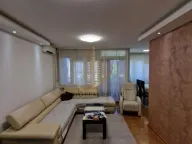 Izdavanje, trosoban stan, 71m², Novi Beograd Blok 22, Novi Beograd Sve Podlokacije - image 2