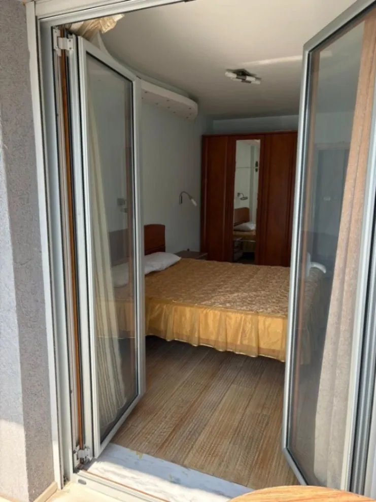 Rent, one bedroom apartment, 52m², Rozino, Budva