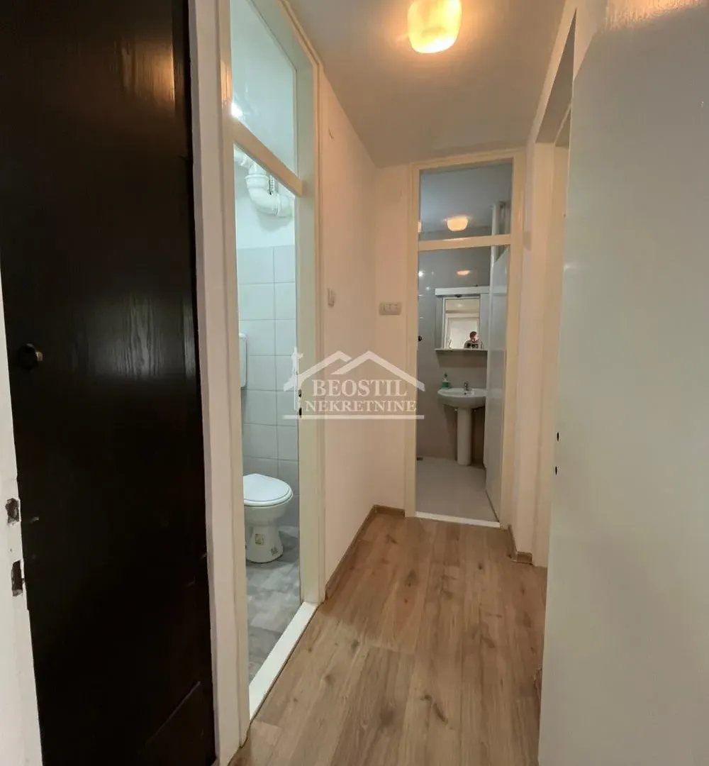 Prodaja, dvosoban stan, 56m², Papazovac, Smederevo