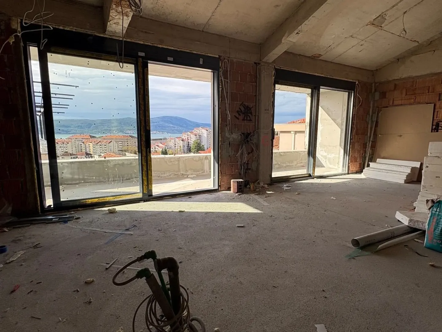 Prodaja, kuća, 300m², Tivat, Crna Gora