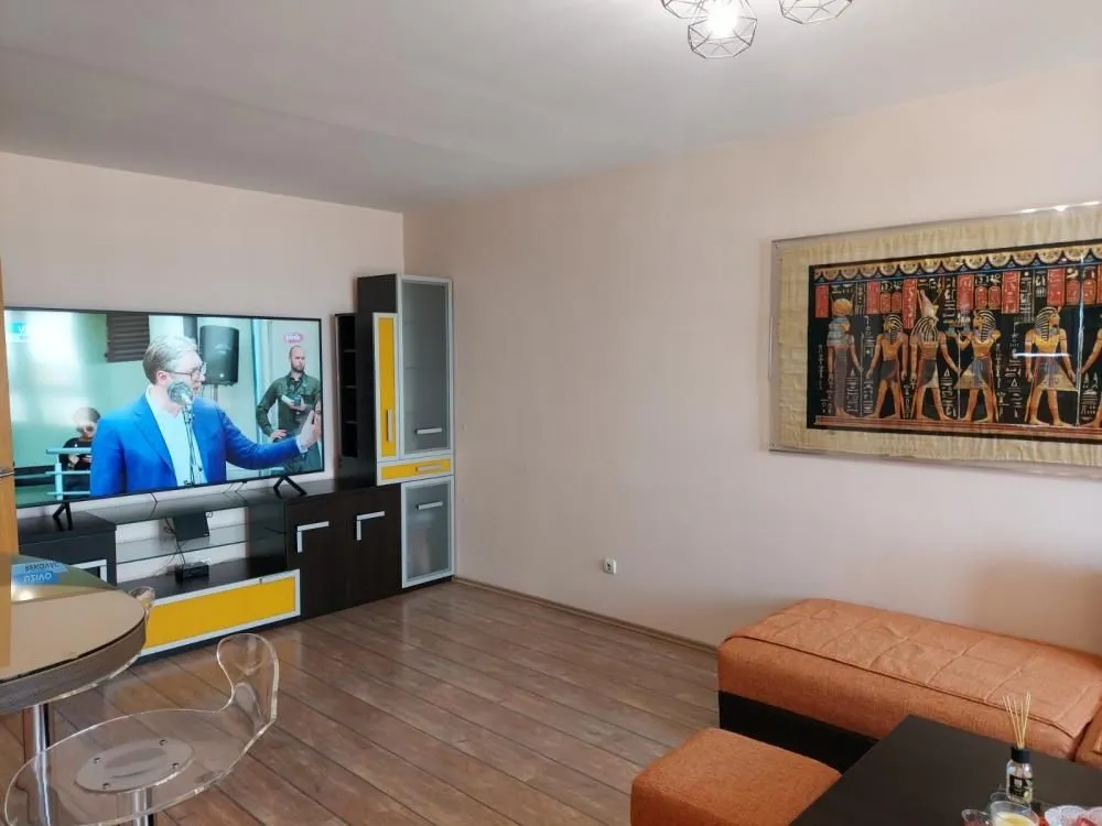 Izdavanje, četvorosoban stan, 115m², Hala Pionir, Palilula Sve Podlokacije