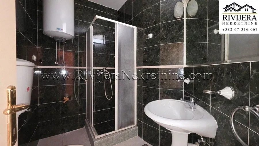 Prodaja, kuća, 270m², Topla, Herceg Novi