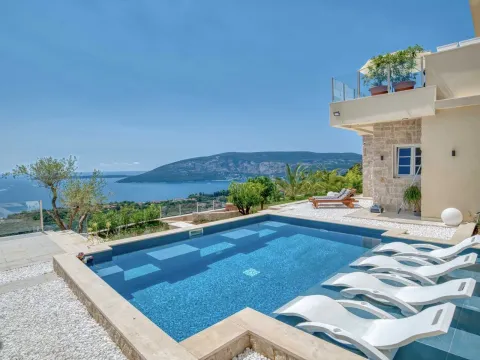 Sale, house, 338m², Podi, Herceg Novi
