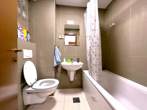 Izdavanje, stan, 50m², City Kvart, Podgorica - image 10