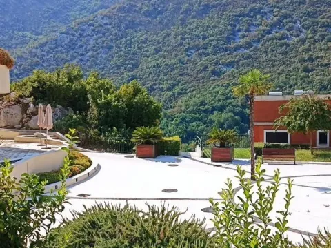 Prodaja, jednosoban stan, 58m², Morinj, Kotor - image 21