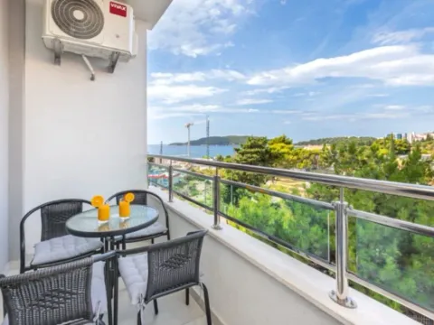 Sale, one bedroom apartment, 55m², Bečići, Budva