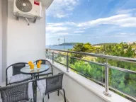 Sale, one bedroom apartment, 55m², Bečići, Budva - image 1