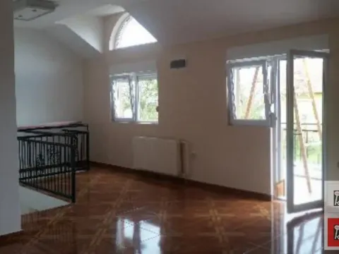 Izdavanje, kuća, 400m², Trandžament, Petrovaradin - image 5