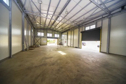 Rent, office space, 525m², Donja Gorica, Podgorica - image 11