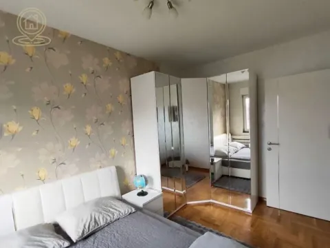 Rent, two bedroom apartment, 56m², Južni Bulevar, Vračar Sve Podlokacije - image 8