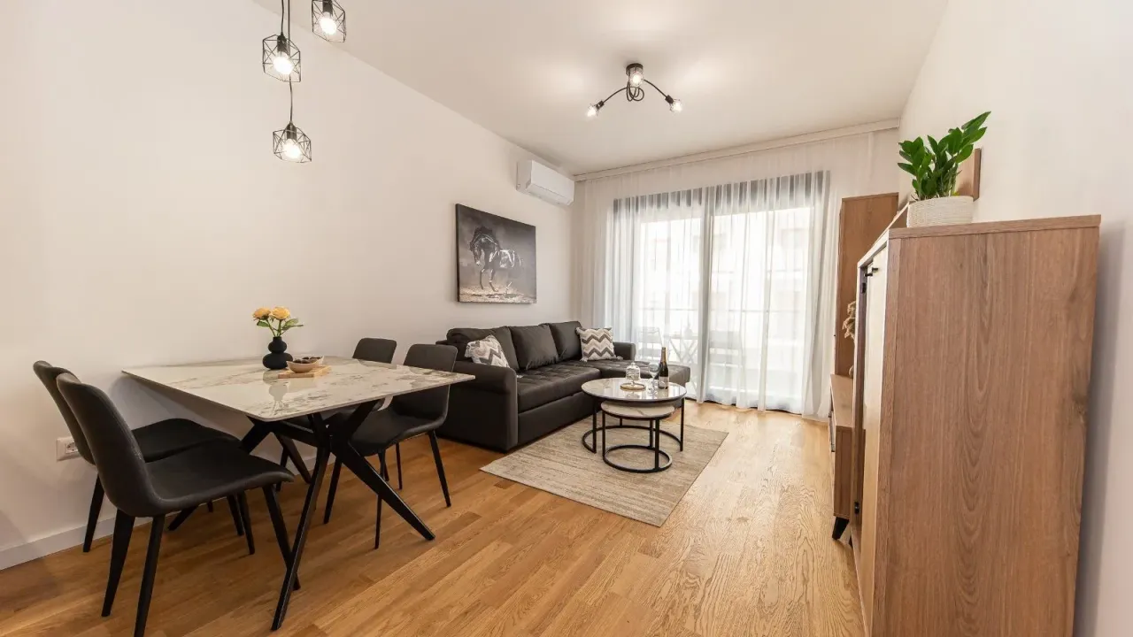 Rent, one bedroom apartment, 45m², Šušanj, Bar