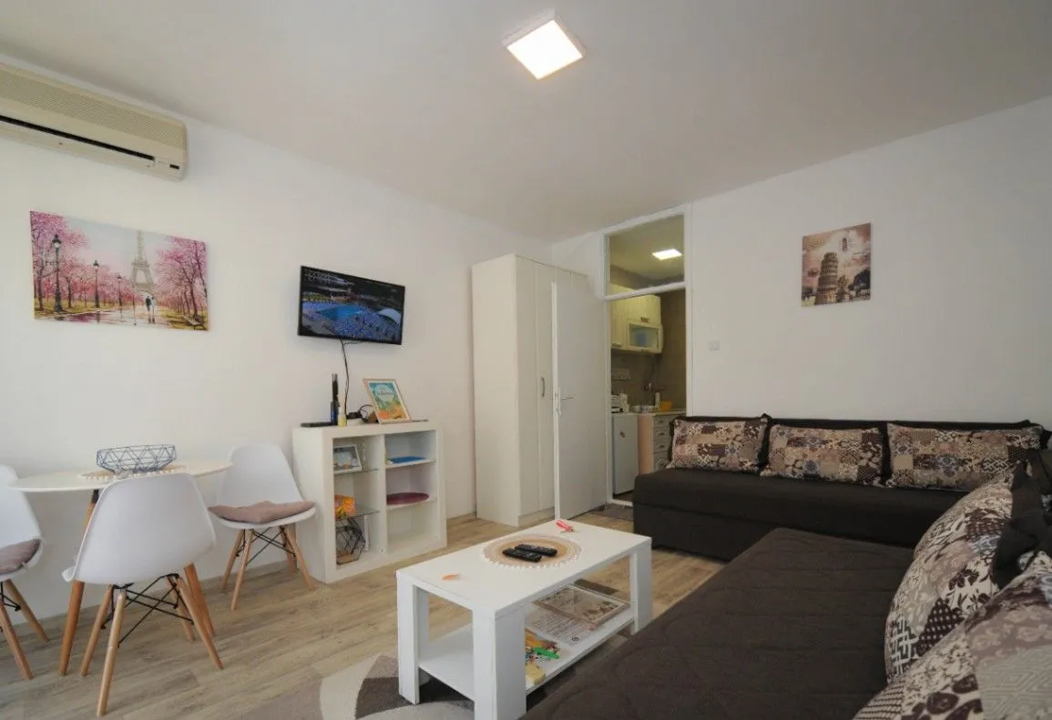 Rent, one bedroom apartment, 32m², Sutomore, Bar