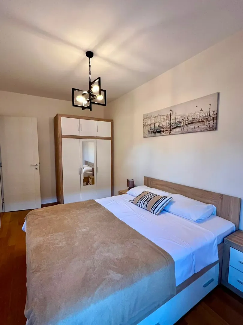 Prodaja, jednosoban stan, 40m², Central Point, Podgorica