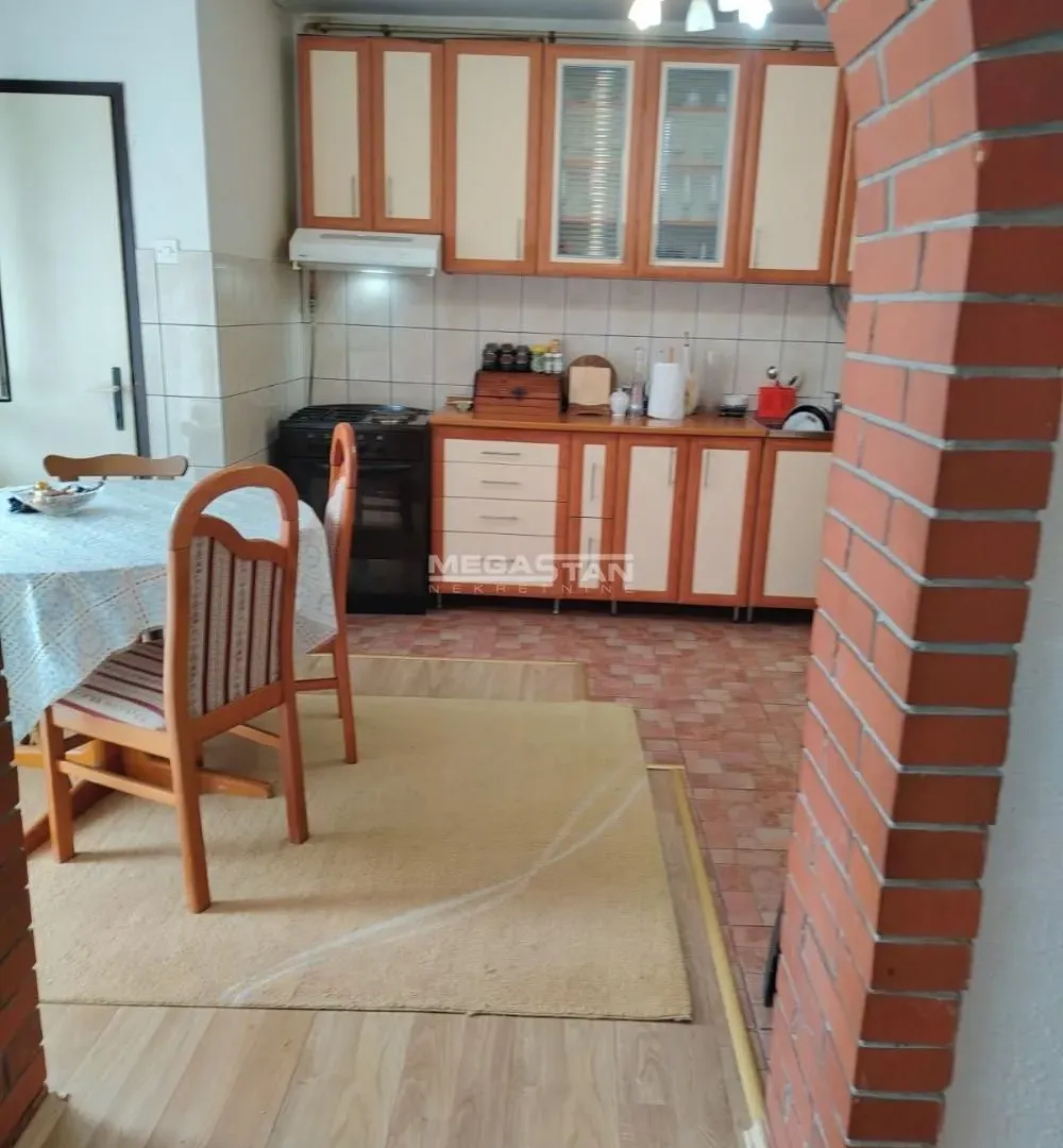 Sale, house, 111m², Granice, Mladenovac
