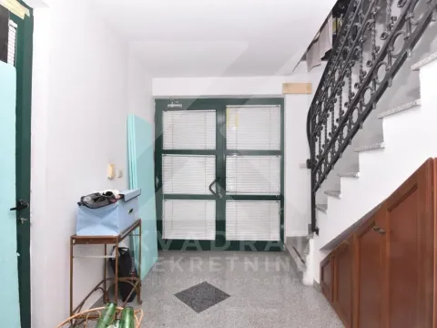 Rent, office space, 53m², Pobrežje, Podgorica - image 7