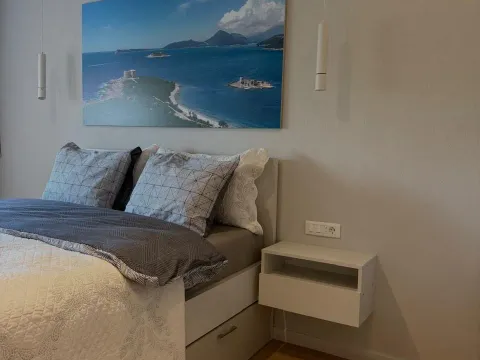 Izdavanje, jednosoban stan, 45m², Centar, Tivat - image 14