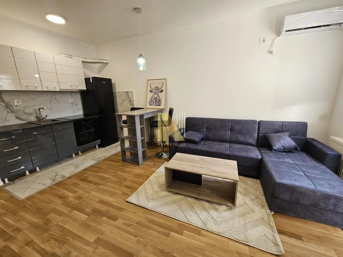 Izdavanje, garsonjera, 29m², Avijatičarsko naselje, Novi Sad Sve Podlokacije