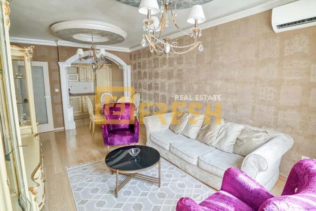 Izdavanje, dvosoban stan, 73m², City Kvart, Podgorica