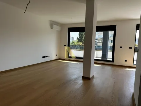 Prodaja, četvorosoban stan, 133m², Grbavica, Novi Sad Sve Podlokacije - image 3