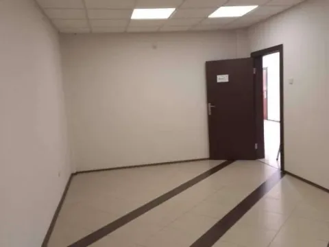 Izdavanje, poslovni prostor, 102m², Liman 4, Novi Sad Sve Podlokacije - image 6