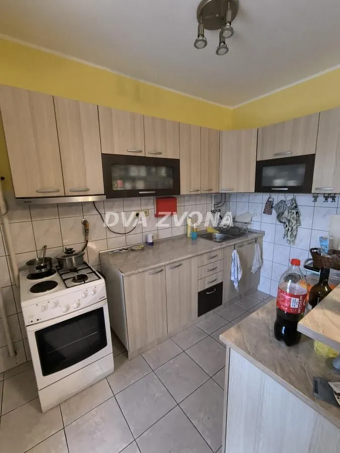 Prodaja, kuća, 360m², Adice, Novi Sad Sve Podlokacije
