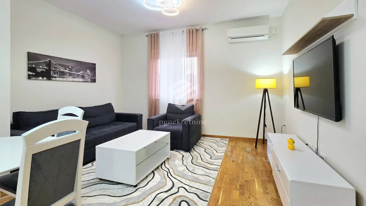 Rent, one bedroom apartment, 47m², City Kej, Podgorica
