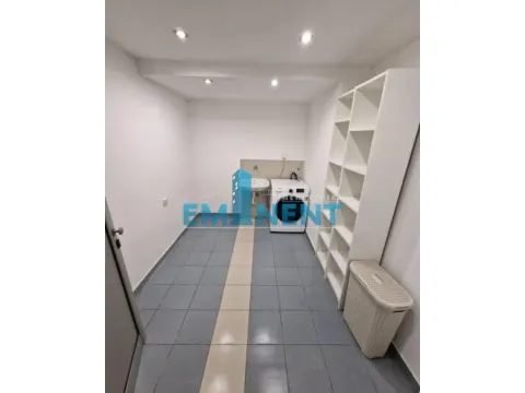 Rent, three bedroom apartment, 148m², Savski Venac, Beograd - image 12