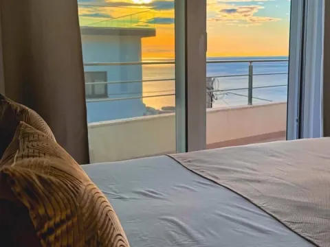 Daily-rent, three bedroom apartment, 180m², Dobra Voda, Budva - image 11