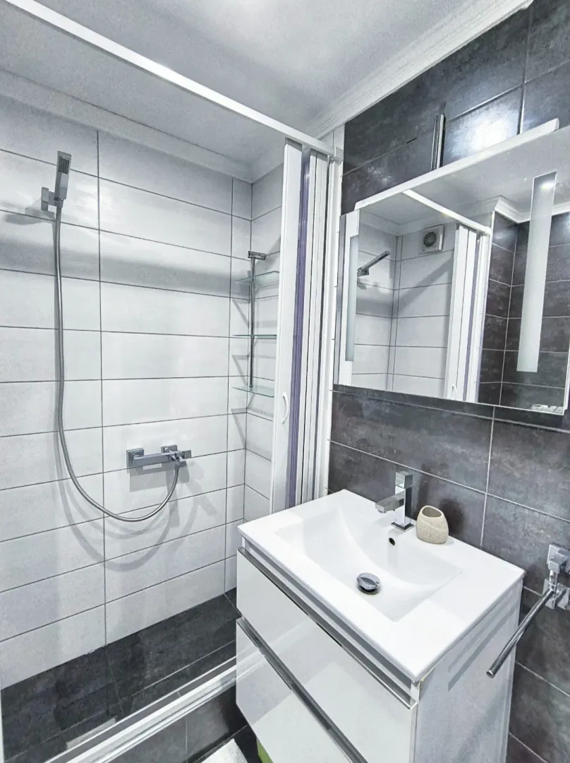 Izdavanje, jednosoban stan, 30m², Centar, Bar